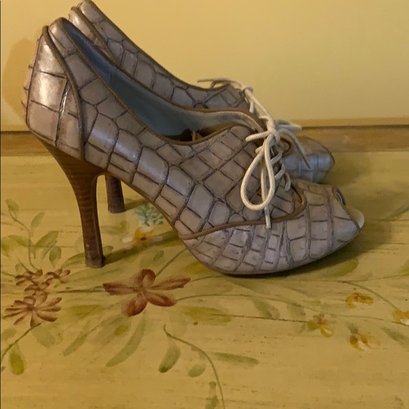 Women’s light brown pattern size 8 Paolo Heels - Picture 3 of 9